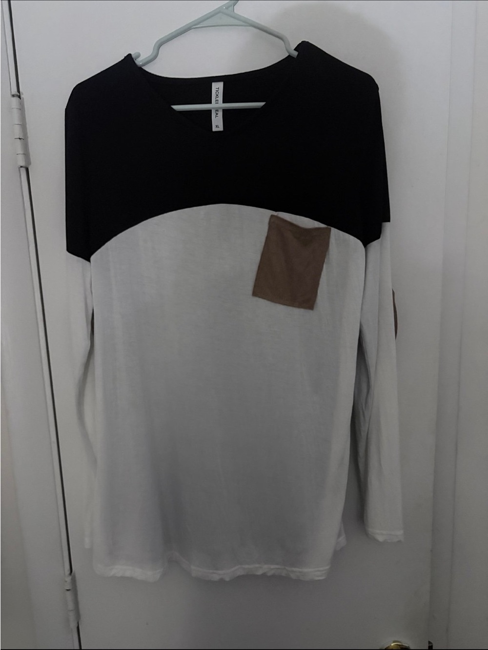 Colorblock Long Sleeve Top with Chest Pocket